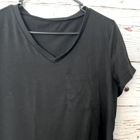 Black V-Neck Women's Short Sleeve Top - Picture 2 of 4
